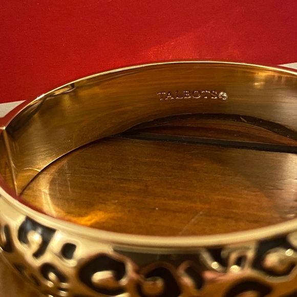 SOLD - Leopard Bangle! - Picture 2 of 7